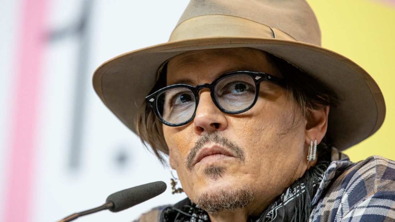 Novo Filme Dirigido Por Johnny Depp Ganha Primeiras Imagens Team Comics